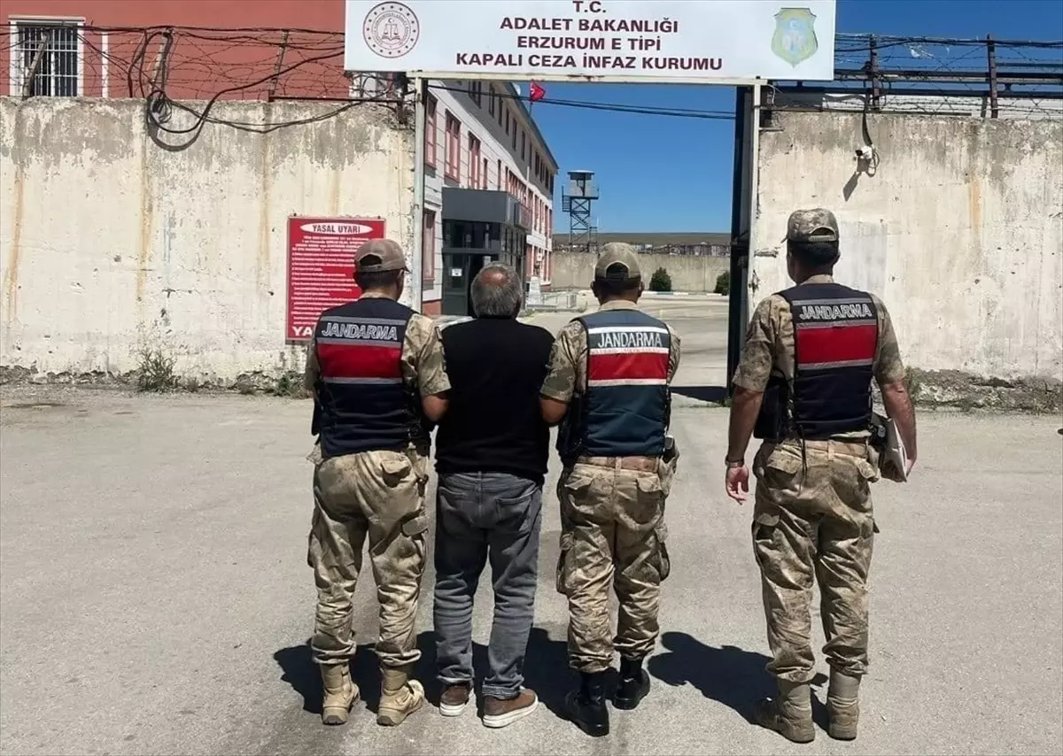 Erzurum'da Aranan 100 Kişi Jandarma Tarafından Yakalandı