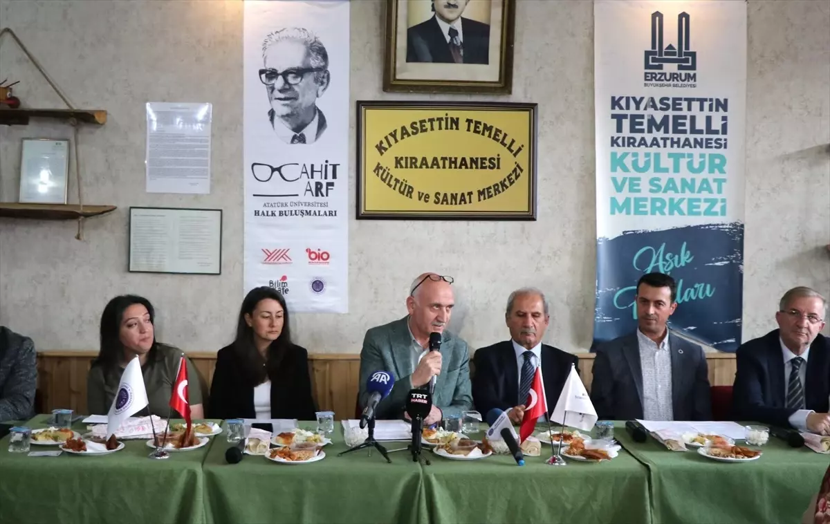 Cahit Arf Halk Buluşmaları 1. Bilim ve Kültür Sohbeti Erzurum'da Gerçekleşti