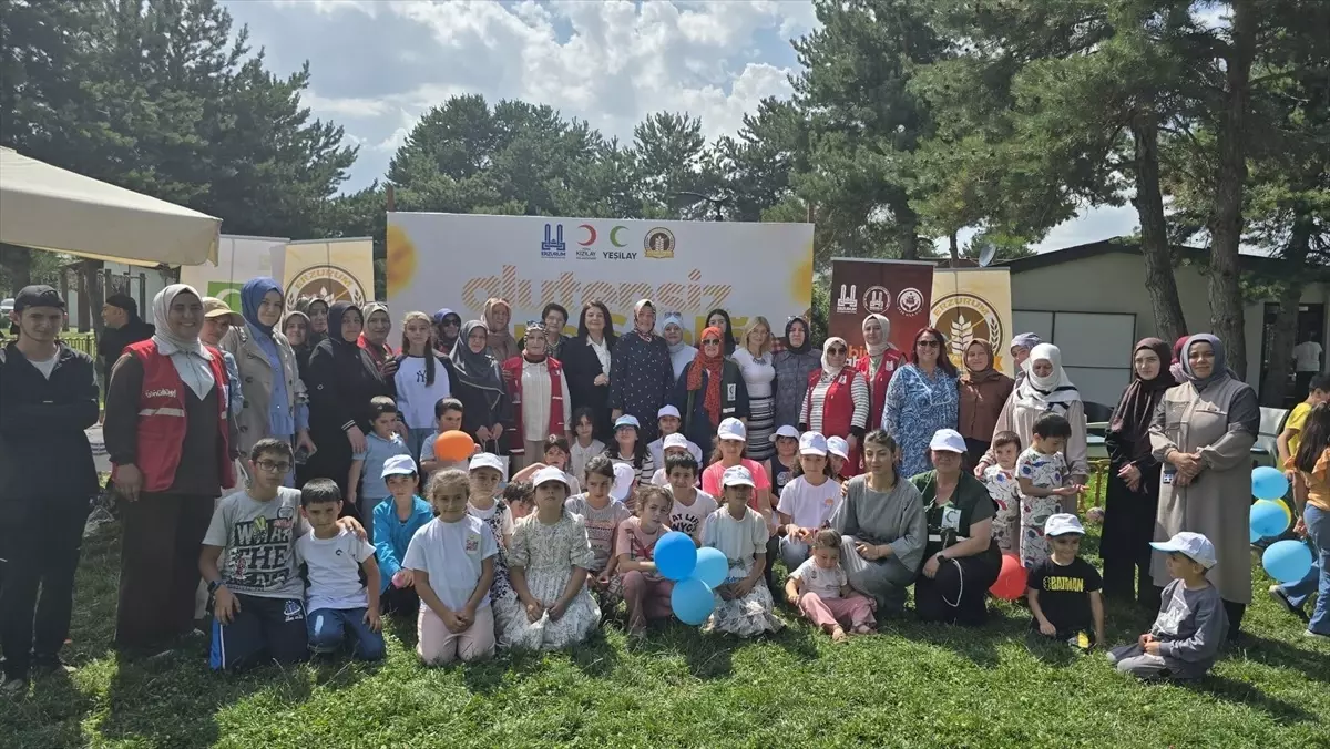 Erzurum'da Glütensiz Aşure Şenliği Düzenlendi