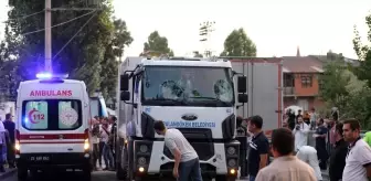 Erzurum'da Çöp Kamyonu 4 Yaşındaki Çocuğa Çarptı: Hayatını Kaybetti