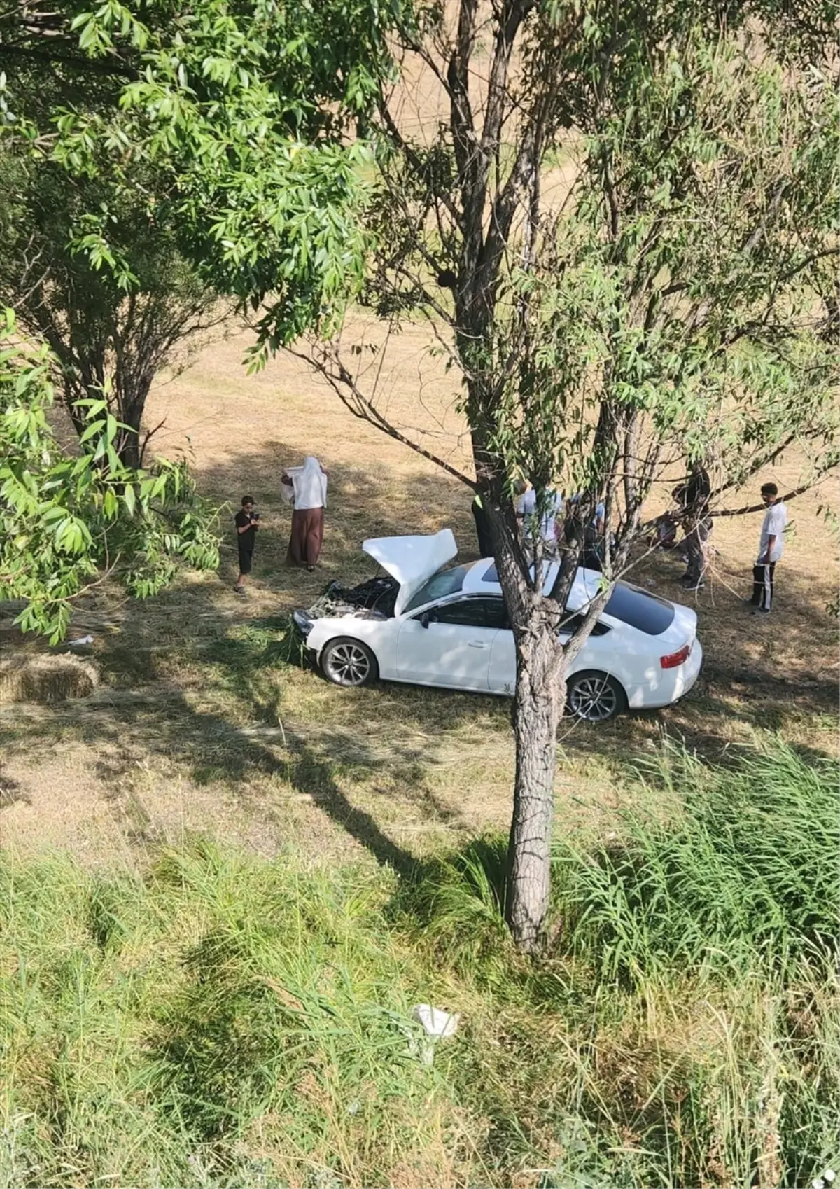 Erzurum'da Otomobil ve Kamyonet Çarpıştı: 6 Yaralı