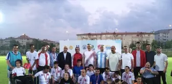 Erzurum'da Özel Bireylerle Futbol Maçı Düzenlendi