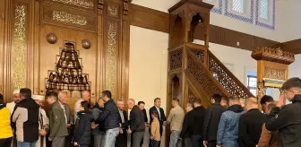 Kurba Bayramı Coşkusu: Doğu Anadolu'da Cami Dolu