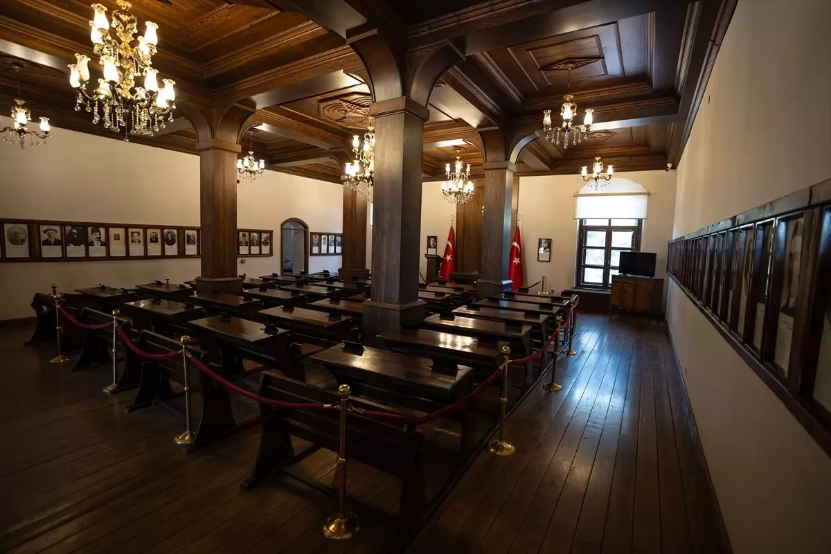 Erzurum Kongresi Milli Mücadele'nin pusulası oldu