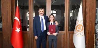 Hafız Vali Olma Hayalini Gerçekleştiren Çocuk Valiyi Ziyaret Etti