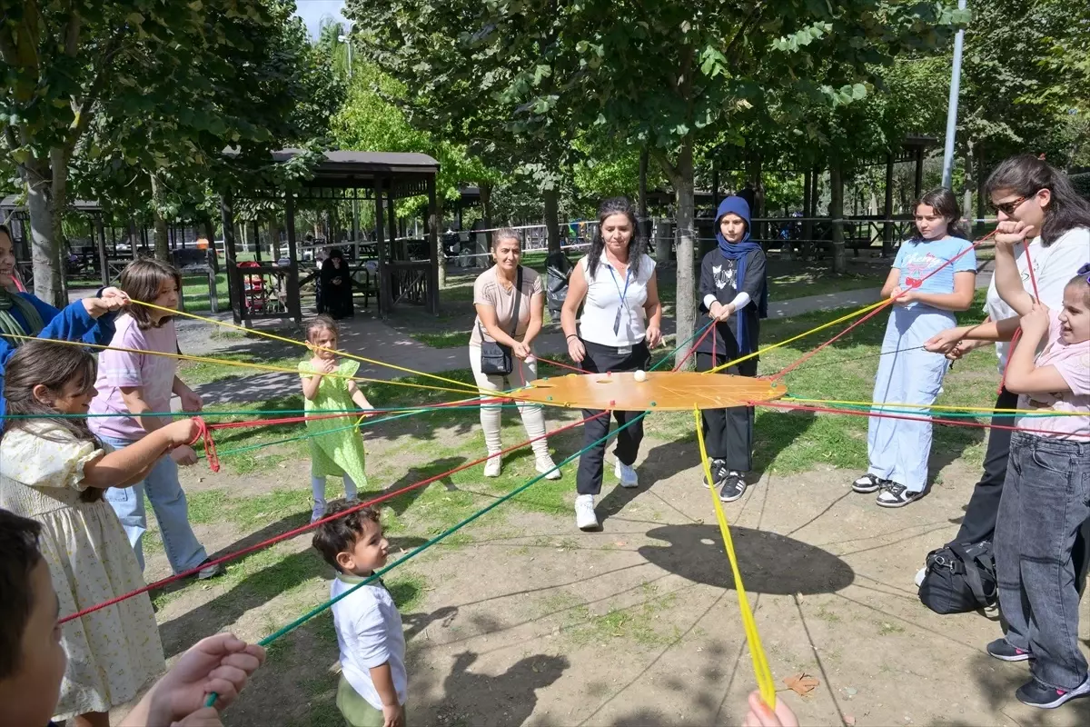 Esenyurt'ta Açık Hava Eğitim ve Sanat Şenliği Gerçekleşti