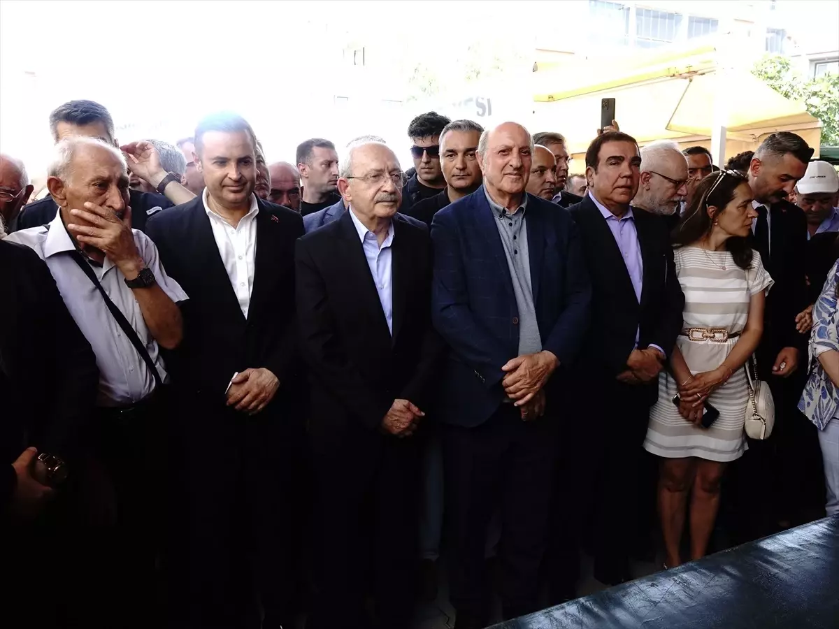 Kemal Kılıçdaroğlu'nun ikiz kardeşi son yolculuğuna uğurlandı