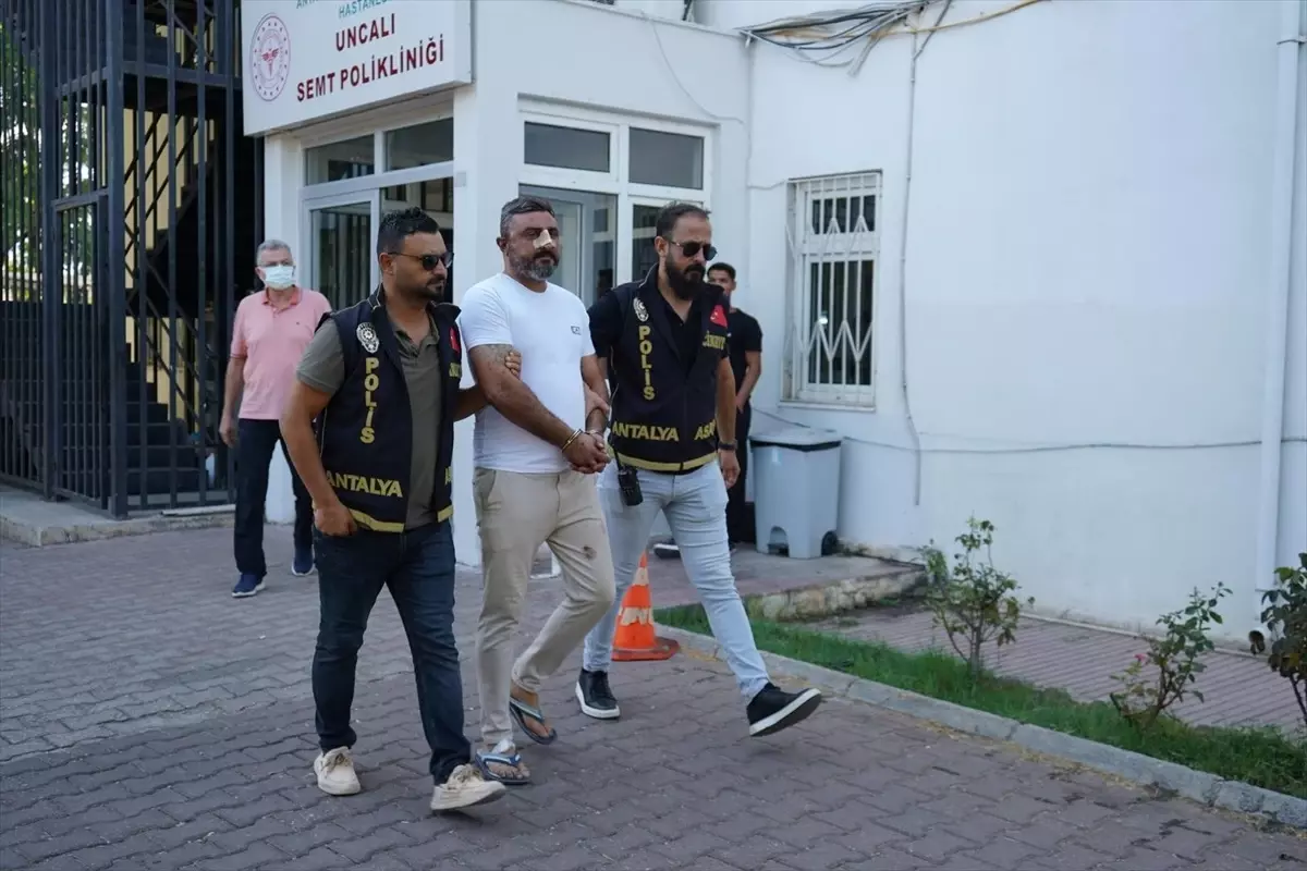 Eski Futbolcu Mehmet Cemil Altın'ın Oğlu Restoranda Vurularak Öldürüldü