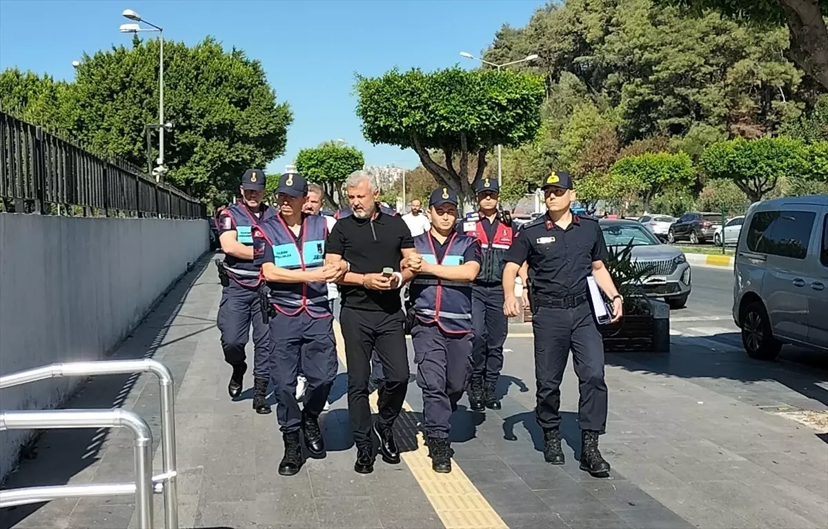 Eski Manavgat Belediye Başkanı Şükrü Sözen ve Kardeşi Gözaltına Alındı