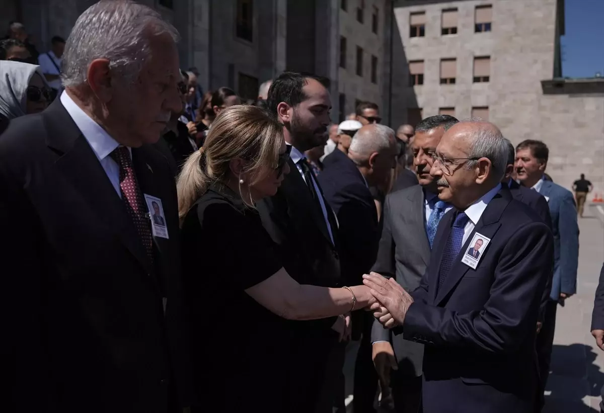 Eski Sağlık Bakanı Halil Şıvgın İçin TBMM'de Cenaze Töreni
