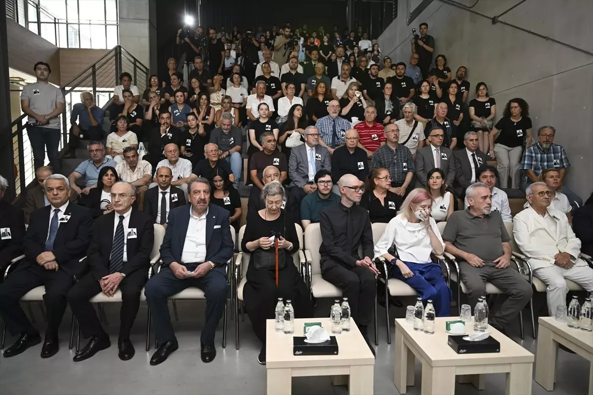 Eski Merkez Bankası Başkanı Süreyya Serdengeçti için Tören Düzenlendi
