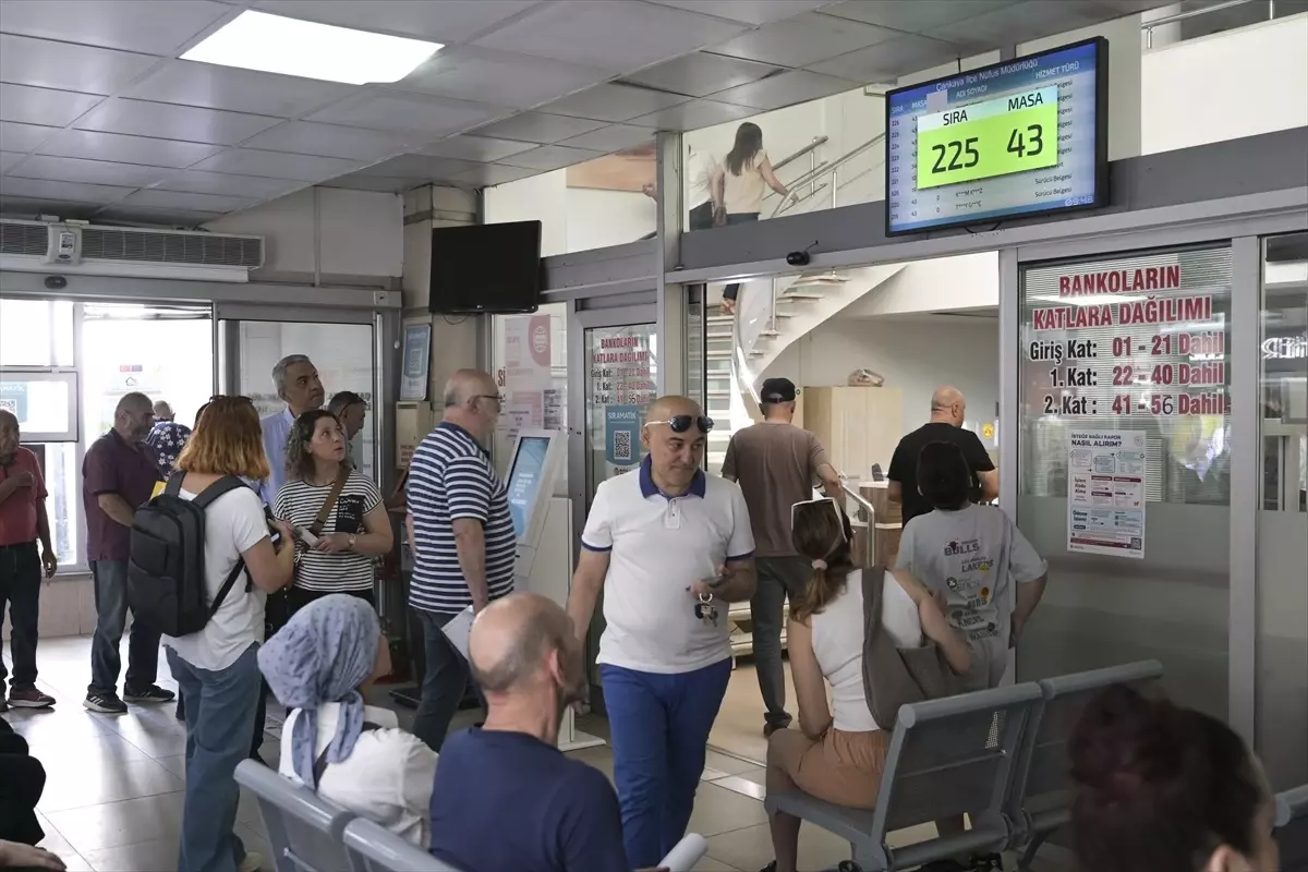 Eski Sürücü Belgeleri İçin Yenileme Süresi Sona Eriyor