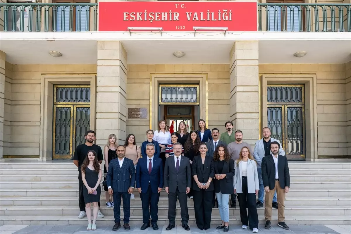 Eskişehir'de 24 Gazeteciye Basın Kartı Teslim Edildi