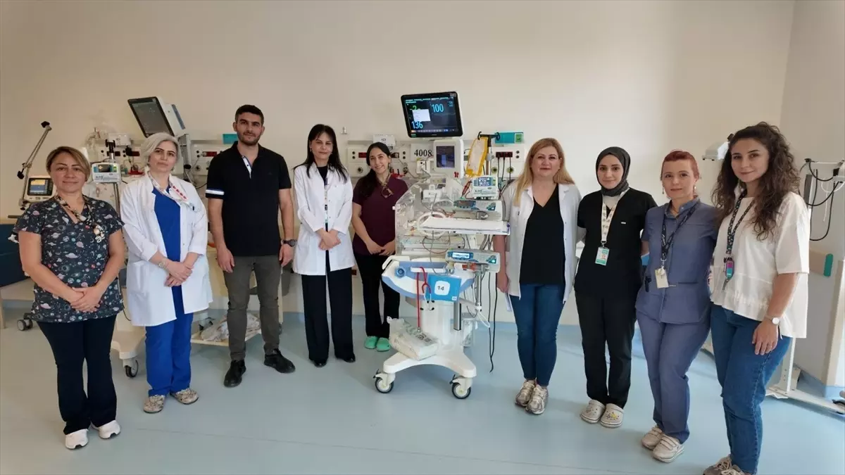 Diyaframında Delik Olan Bebek Başarılı Operasyonla Sağlığına Kavuştu