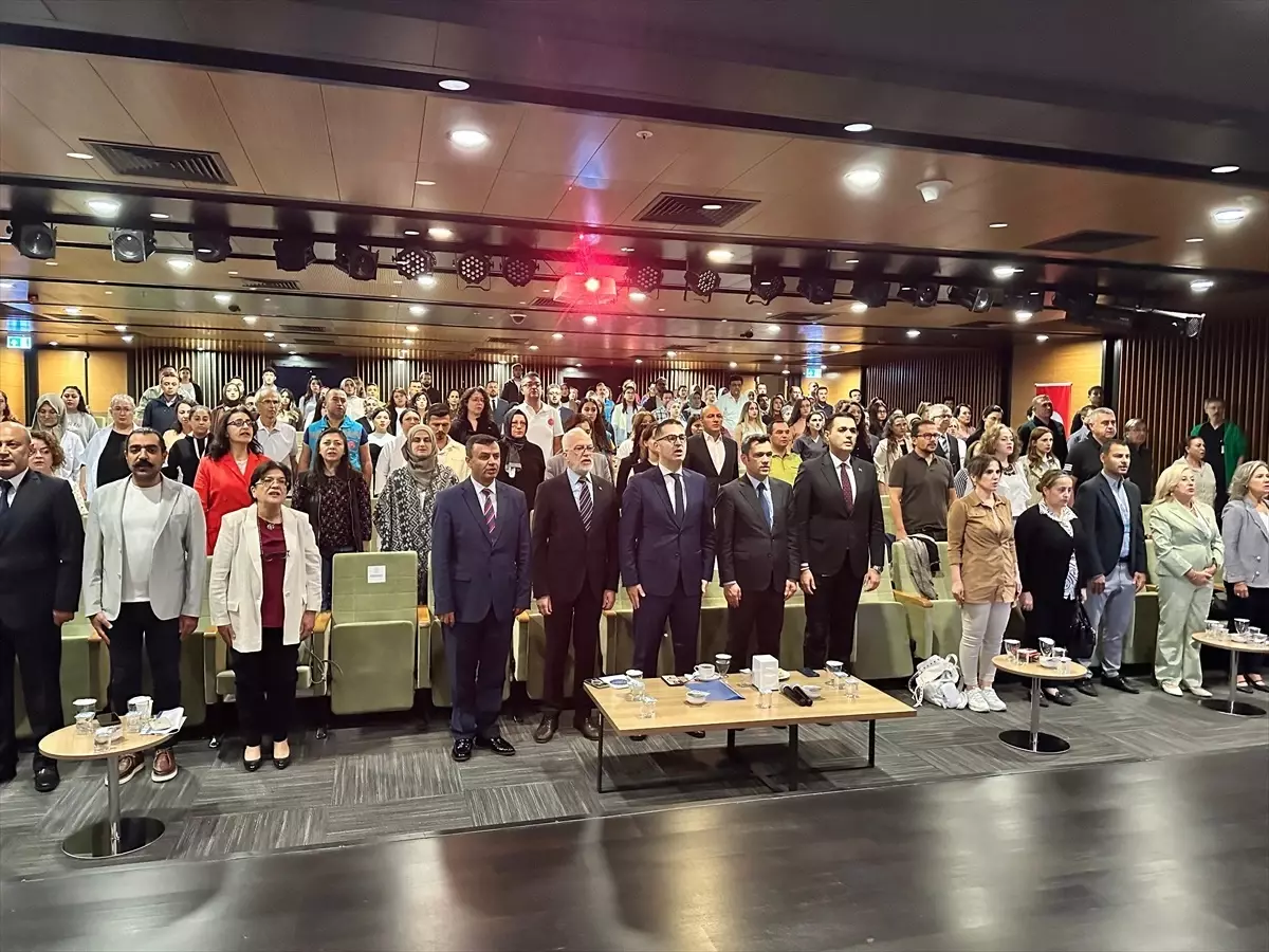 Evde Sağlıkta Dijital Dönüşüm Sempozyumu Gerçekleştirildi