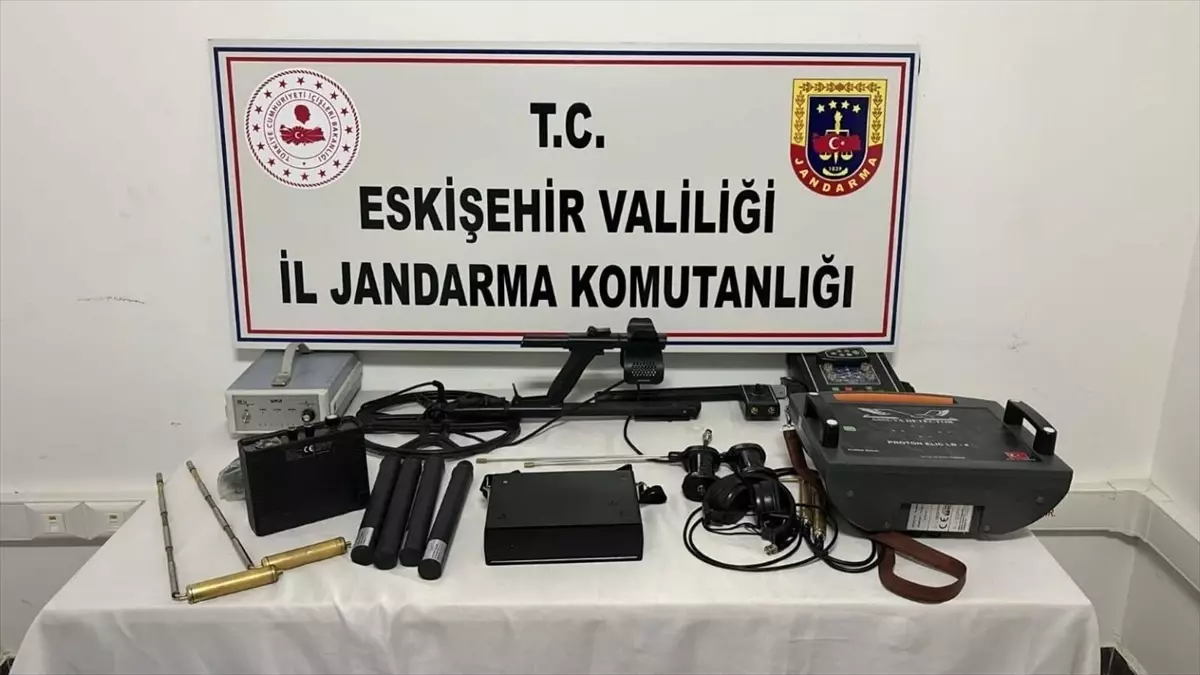 Beylikova'da Kaçak Kazı Yapan 4 Kişi Suçüstü Yakalandı