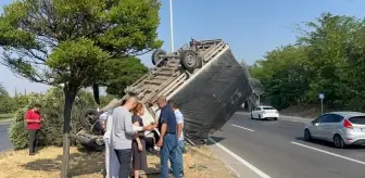 Eskişehir'de Kamyonet Servis Otobüsü ile Çarpıştı: 2 Yaralı