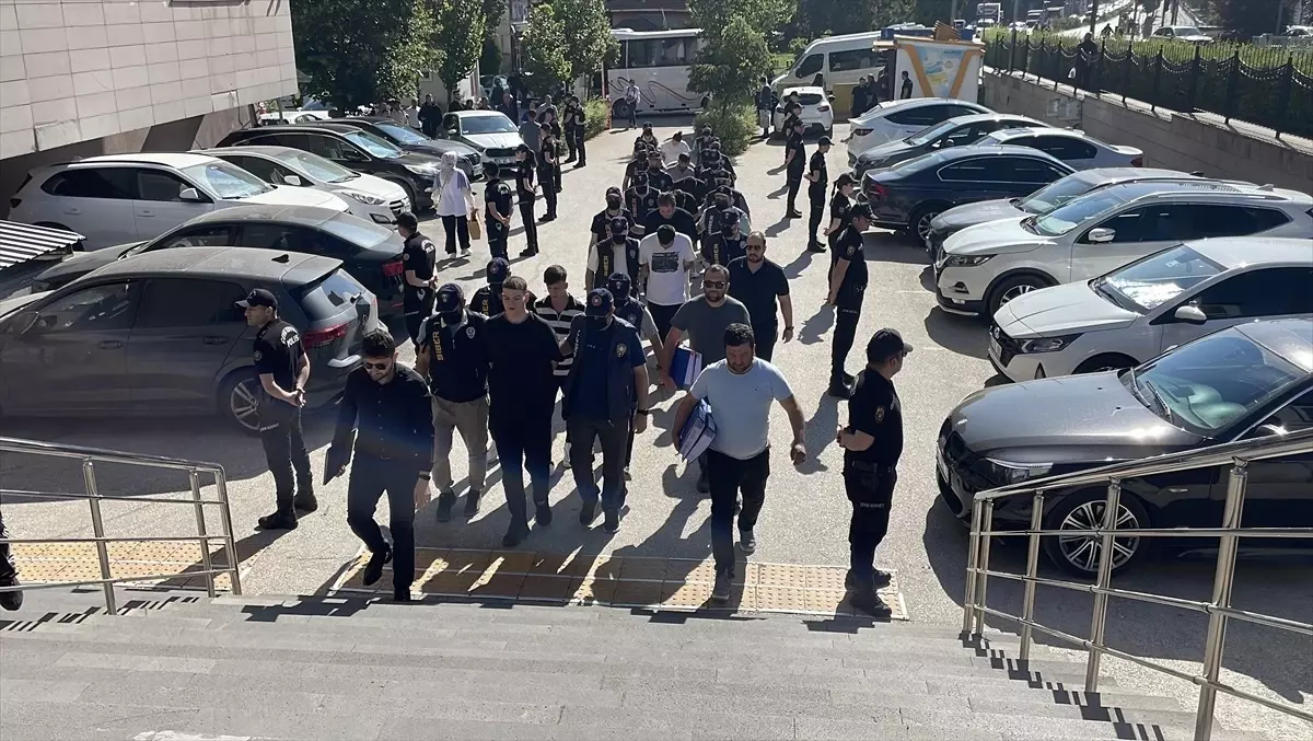 Eskişehir'de Dolandırıcılık Operasyonu: 9 Gözaltı