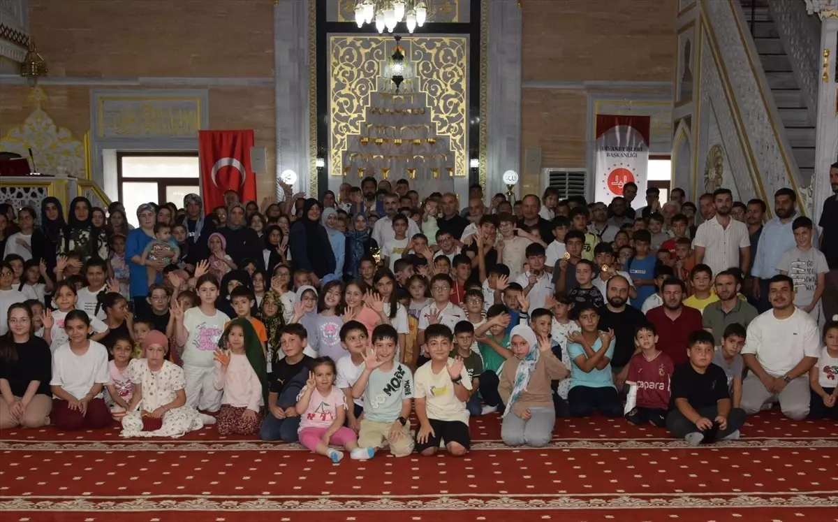 Espiye'de Yaz Kur'an Kursları için Çocuk Şenliği Düzenlendi
