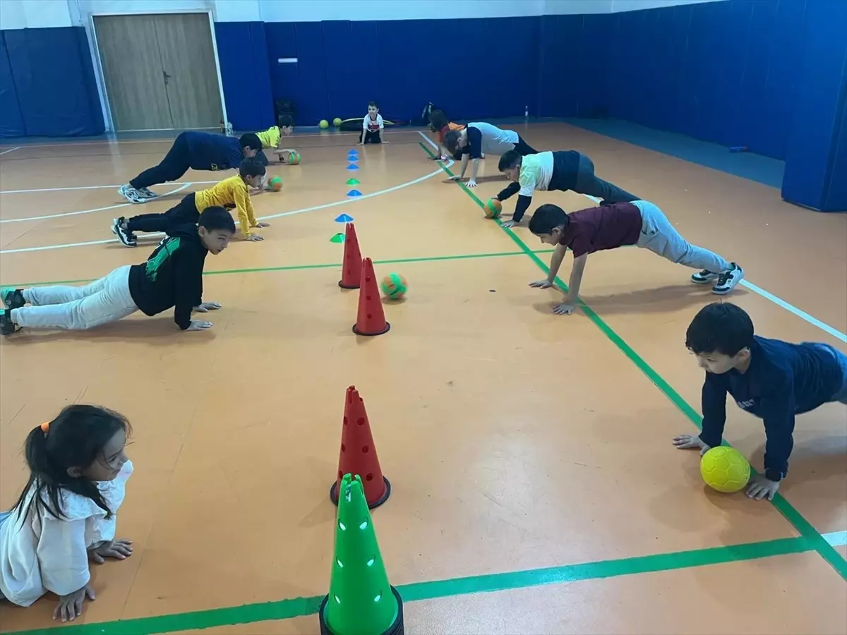Espiye Gençlik Merkezi'nde Kurslar ve Etkinlikler Devam Ediyor