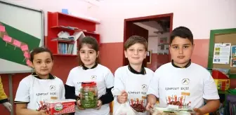 Giresun'da Öğrenciler Gıda Atıklarından 50 Kilogram Organik Gübre Üretti
