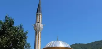 Eynesil'de Azerbaycanlı Hayırseverden Yeni Cami