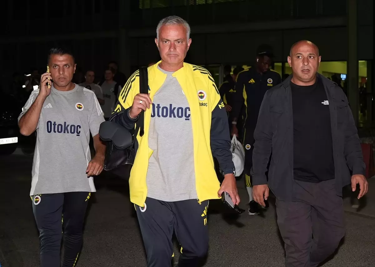 Fenerbahçe İzmir'e Gitti, Göztepe Maçı İçin Hazırlıklar Başladı