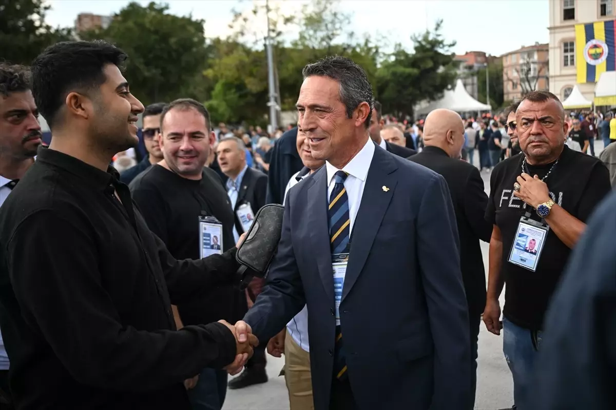 Fenerbahçe Olağanüstü Seçim Genel Kurulu Başladı