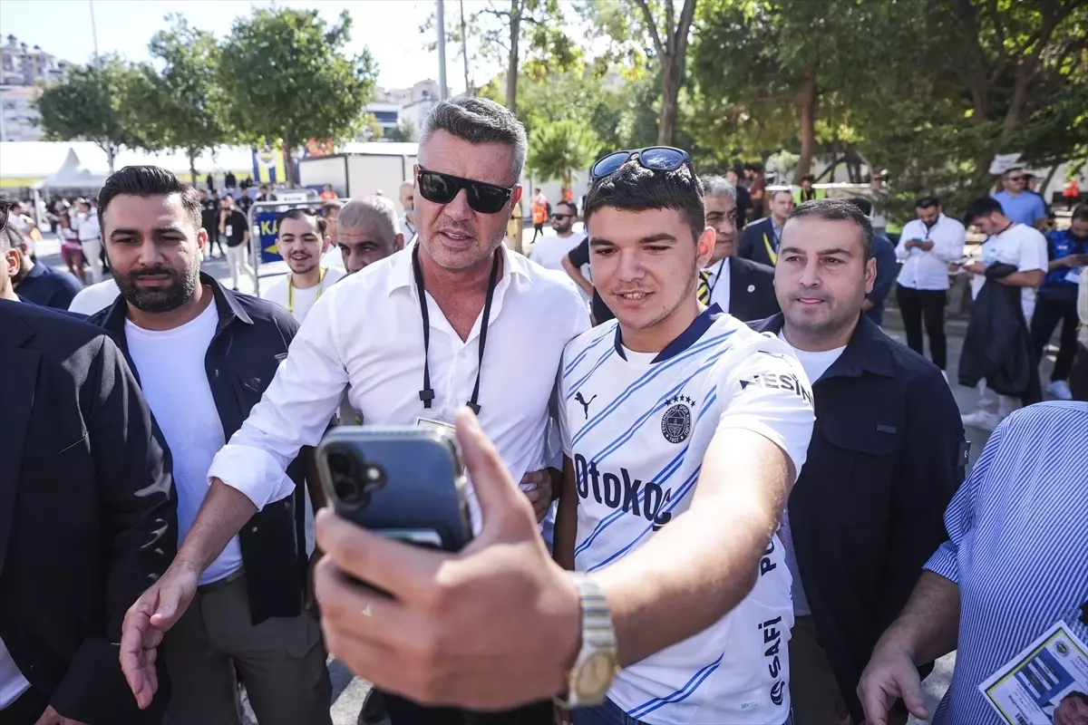 Sadettin Saran Fenerbahçe Genel Kurulunda Oyunu Kullandı