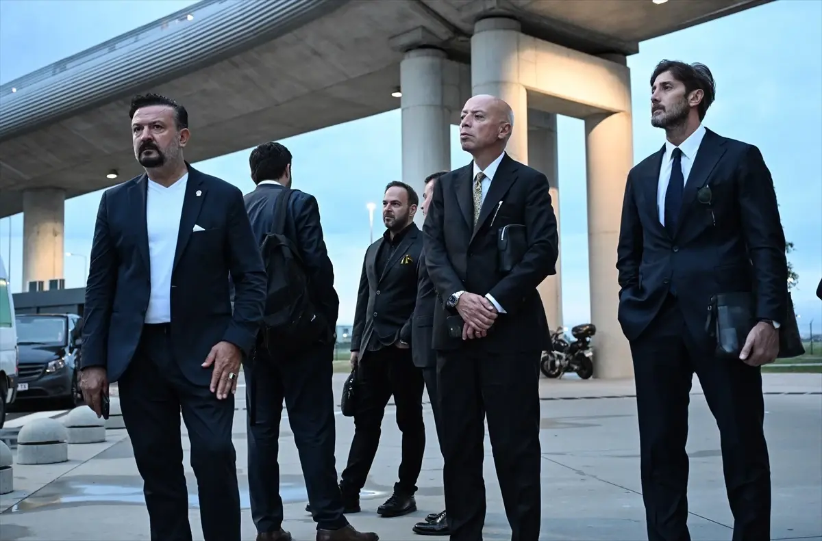 Fenerbahçe, Dinamo Zagreb Maçı İçin Hırvatistan&apos;a Ulaştı