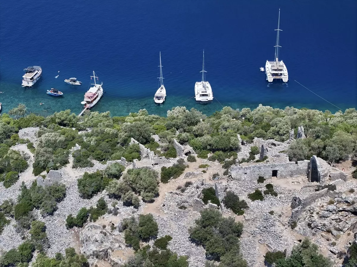 Fethiye'nin Gemiler Adası: Tarihi Kalıntılarla Dolup Taşan Bir Cennet