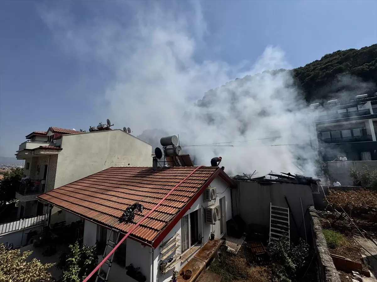 Fethiye'de Müstakil Evde Yangın Çıktı