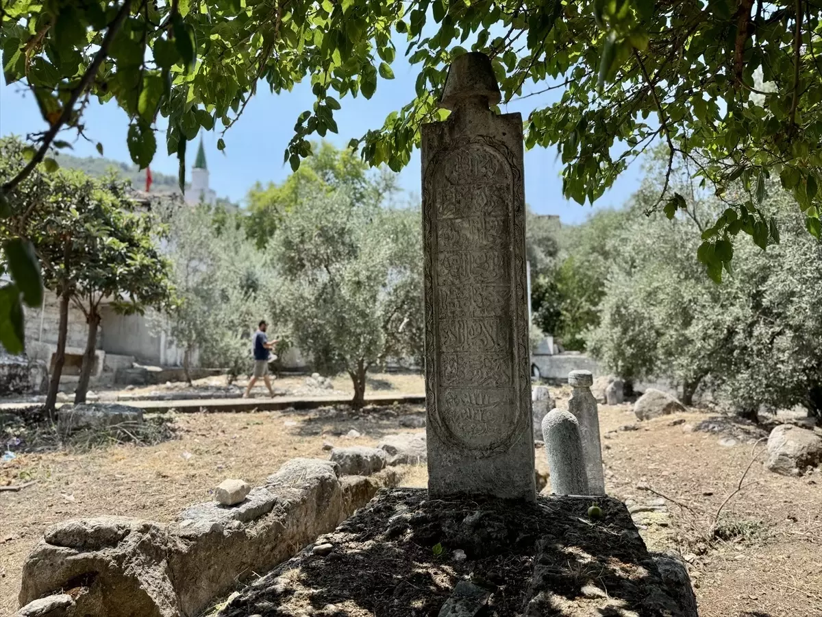 Fethiye'deki Tarihi Mezarlar Restore Edilecek