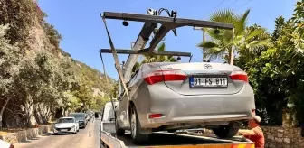 Muğla'da Tatilciler İçin 3 Kilometrelik Araç Kuyruğu