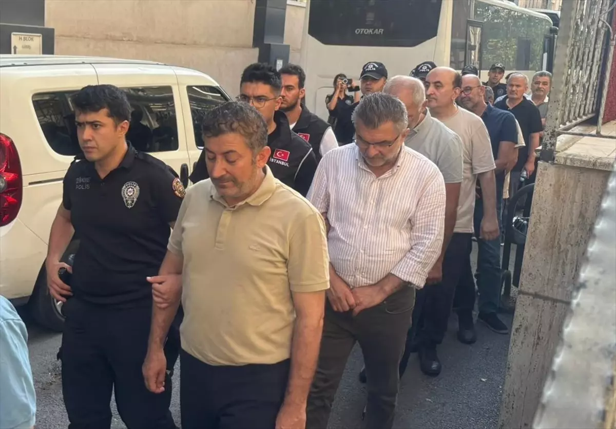 FETÖ'nün Finans Yapılanmasına Yönelik Operasyonda 23 Gözaltı