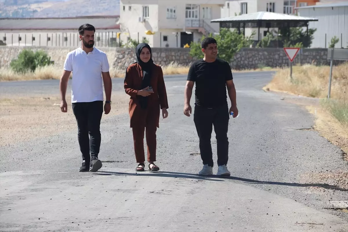 FETÖN'NÜN DARBE GİRİŞİMİNİN 9. YILI - 15 Temmuz şehidinin çocukları hüznü ve gururu bir arada yaşıyor