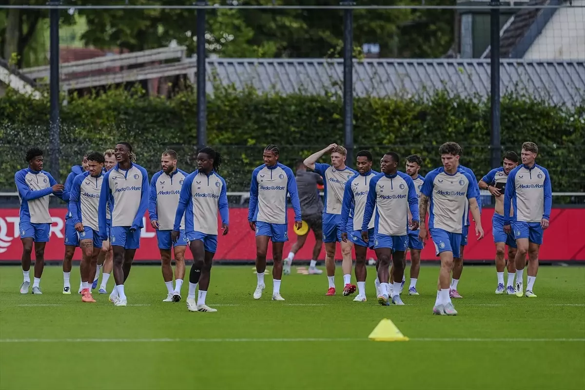 Feyenoord, Fenerbahçe Maçı Hazırlıklarını Tamamladı