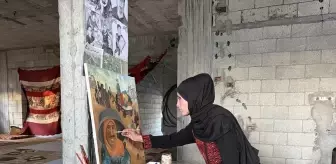 Yasemin Esad Ebu Muhaysin: Gazze'nin Acılarını Tuvale Aktaran Filistinli Ressam