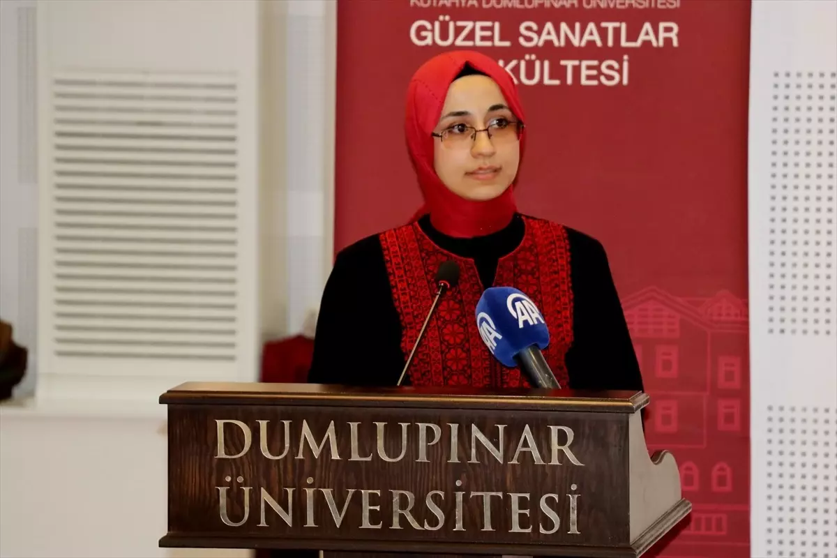 Filistinli öğrenci, Kütahya Dumlupınar Üniversitesi'nden birincilikle mezun oldu