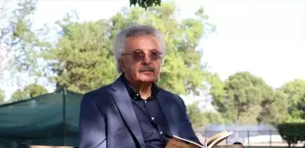Filistinli şair, bağımsızlık mücadelesini geleceğe taşımada dizelerin gücüne inanıyor