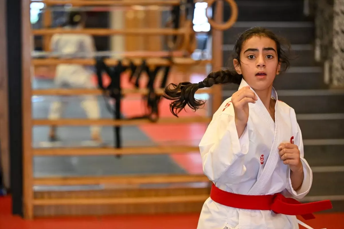Sueda Nil Çalışkan Altın Madalya Hedefliyor