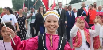 Goussainville'de 9. Geleneksel Türk Festivali Coşkuyla Devam Ediyor