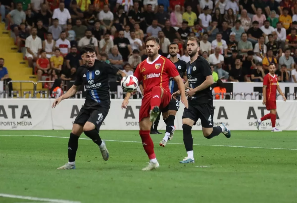 Kayserispor, Erciyes 38 FK'yı 3-0 Mağlup Etti