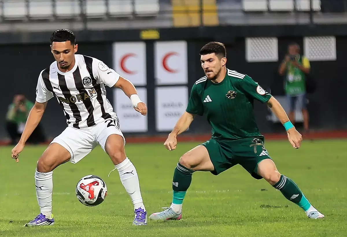 Esenler Erokspor, Manisa FK'yı 4-3 Mağlup Etti