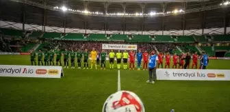 Sakaryaspor, Amed Sportif Faaliyetler'i 2-1 Yenerek Üç Puan Aldı
