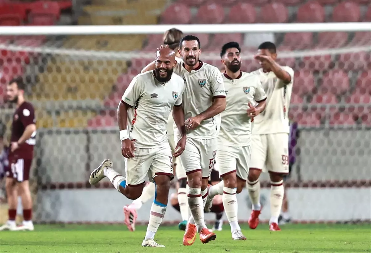 Bandırmaspor, Hatayspor'u 3-0 ile Geçti