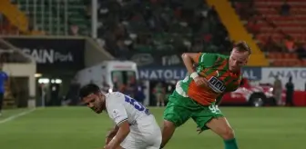 Corendon Alanyaspor ile Çaykur Rizespor Arasında İlk Yarısı Golsüz Sona Erdi