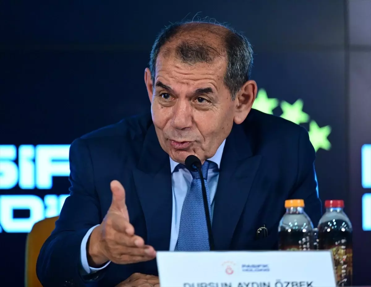 Galatasaray Kulübü Başkanı Dursun Özbek'ten transfer açıklaması Açıklaması