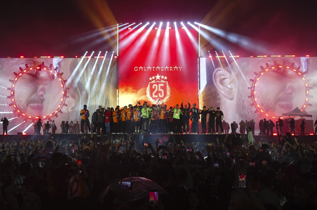 Galatasaray şampiyonluk kutlamalarından kareler!
