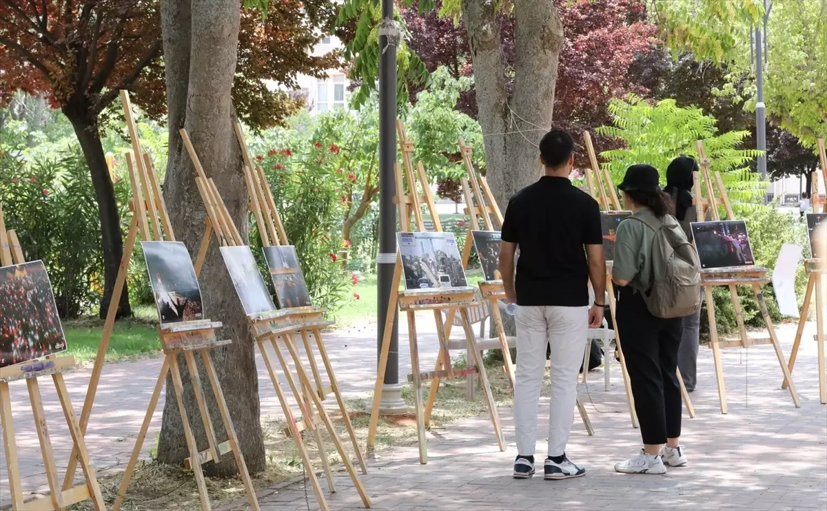 GAÜN'de 15 Temmuz İçin Resim Sergisi Açıldı